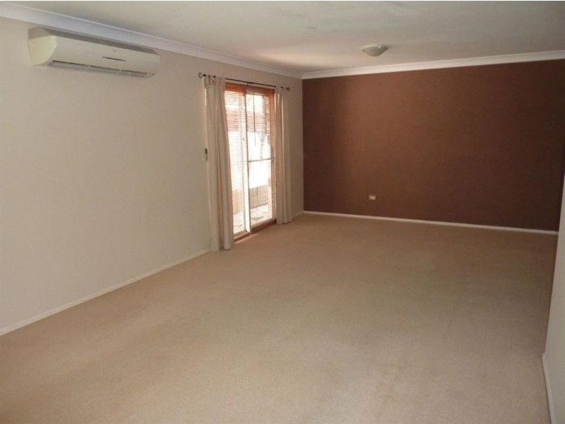 1/12 Marybeth Crescent, Molendinar QLD 4214