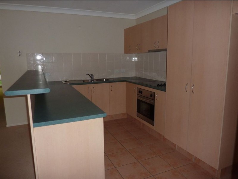 1/12 Marybeth Crescent, Molendinar QLD 4214