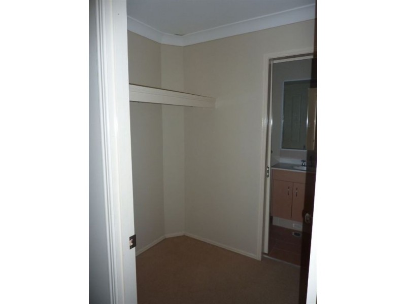 1/12 Marybeth Crescent, Molendinar QLD 4214