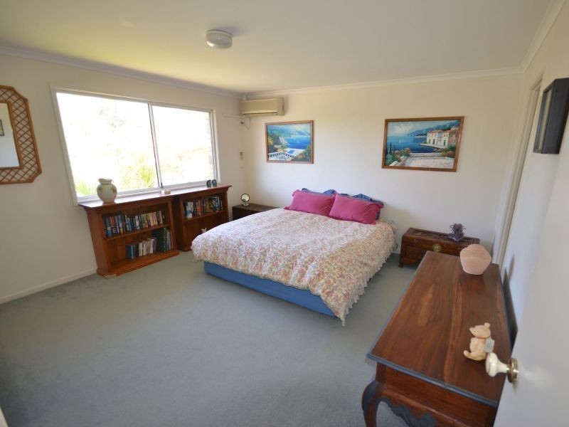 2/105 Ridgeway Avenue, Southport QLD 4215