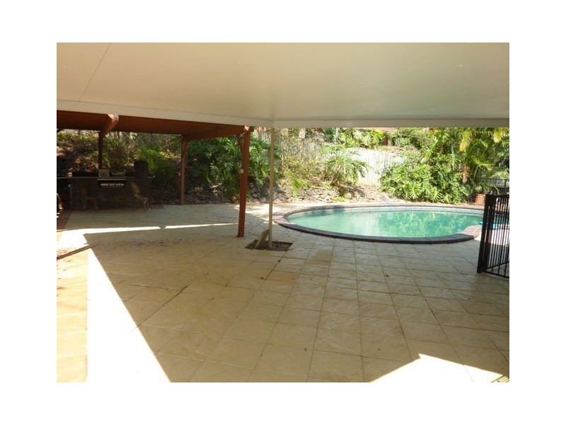 7 Kittani Crescent, Ashmore QLD 4214