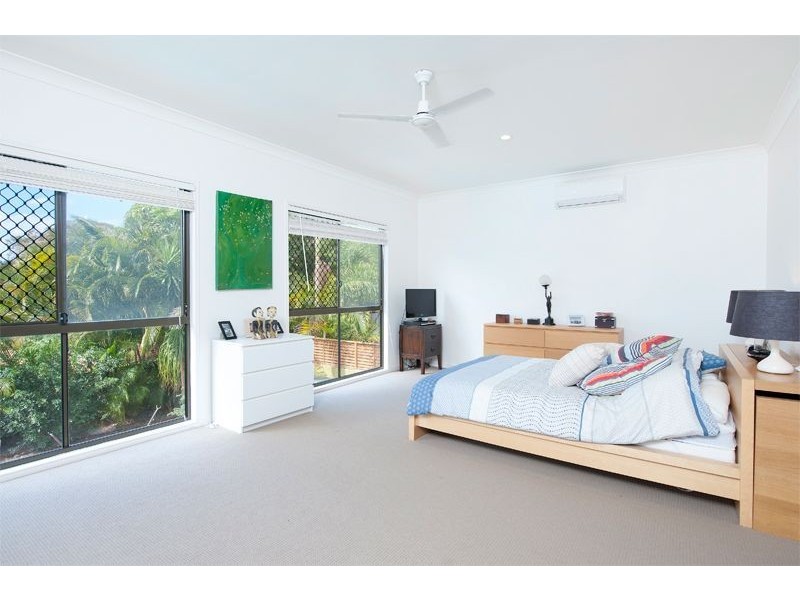 9 Ainsley Avenue, Ashmore QLD 4214