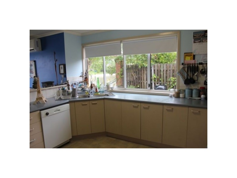 33 Waterdown Drive, Elanora QLD 4221