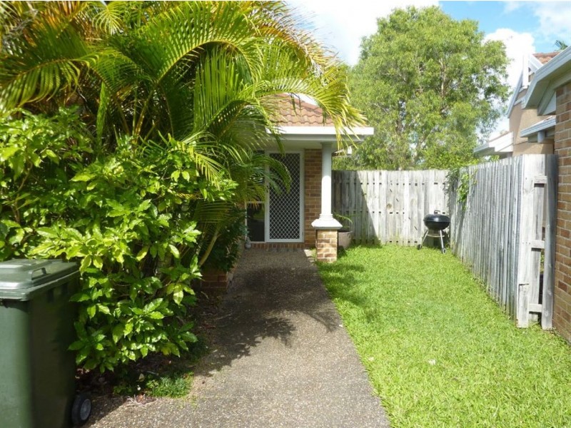 33 Waterdown Drive, Elanora QLD 4221