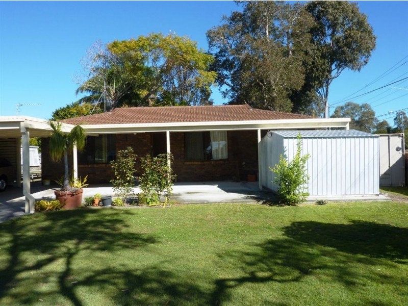 16 Pengana Street, Labrador QLD 4215