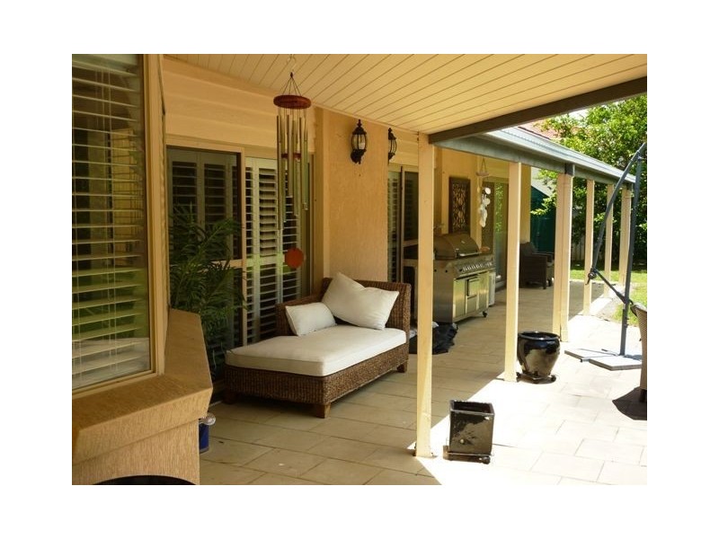 47 Marbella Drive, Benowa Waters QLD 4217