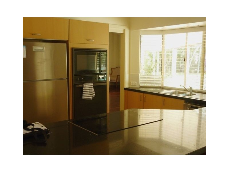 47 Marbella Drive, Benowa Waters QLD 4217