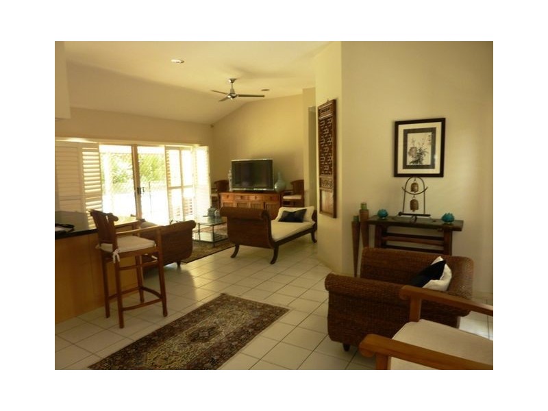 47 Marbella Drive, Benowa Waters QLD 4217