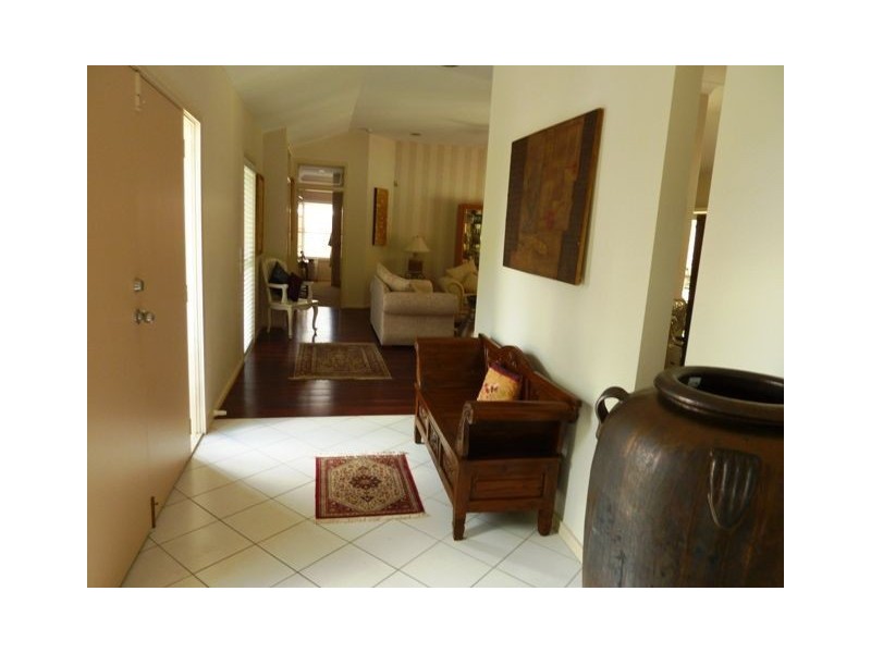 47 Marbella Drive, Benowa Waters QLD 4217