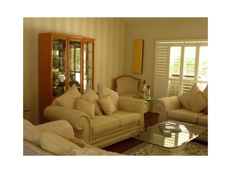 47 Marbella Drive, Benowa Waters QLD 4217