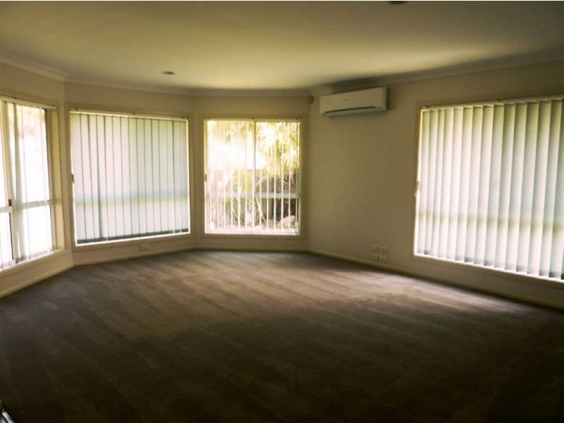 30 Kosciusko Crescent, Southport QLD 4215