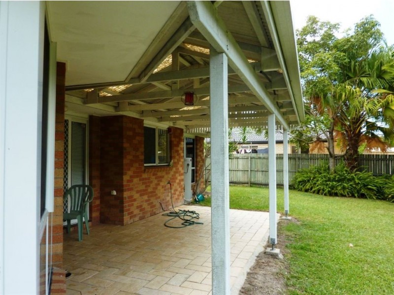 30 Kosciusko Crescent, Southport QLD 4215