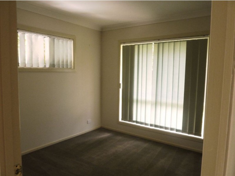 30 Kosciusko Crescent, Southport QLD 4215