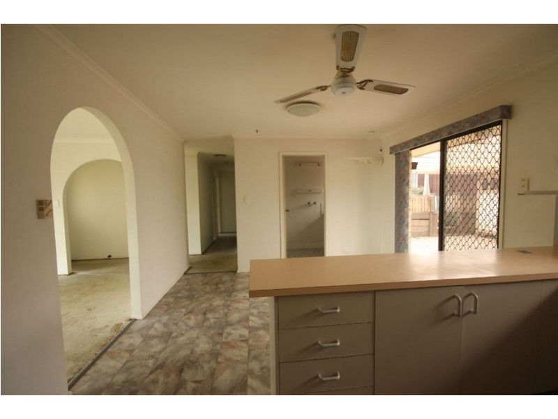 1 Carool Court, Ashmore QLD 4214