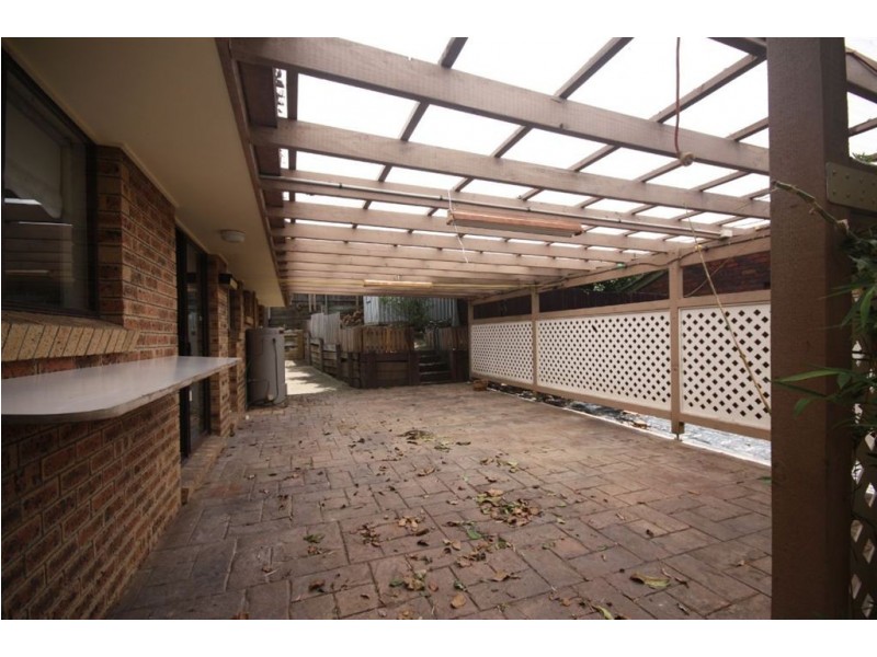 1 Carool Court, Ashmore QLD 4214