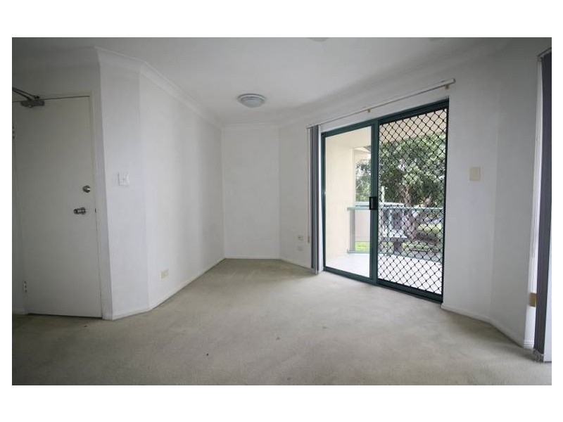 7/8 Tarcoola Crescent, Chevron Island QLD 4217