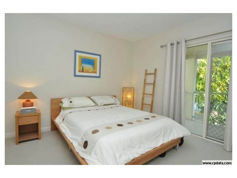 3/27 Gordon Street, Labrador QLD 4215