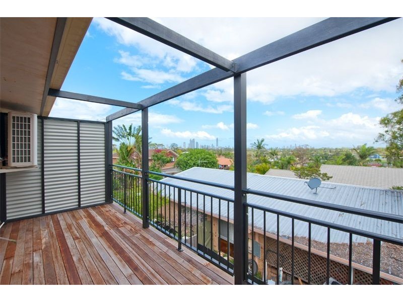 27 Wardoo Street, Southport QLD 4215