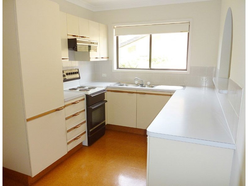 2/9 Lindal Street, Ashmore QLD 4214