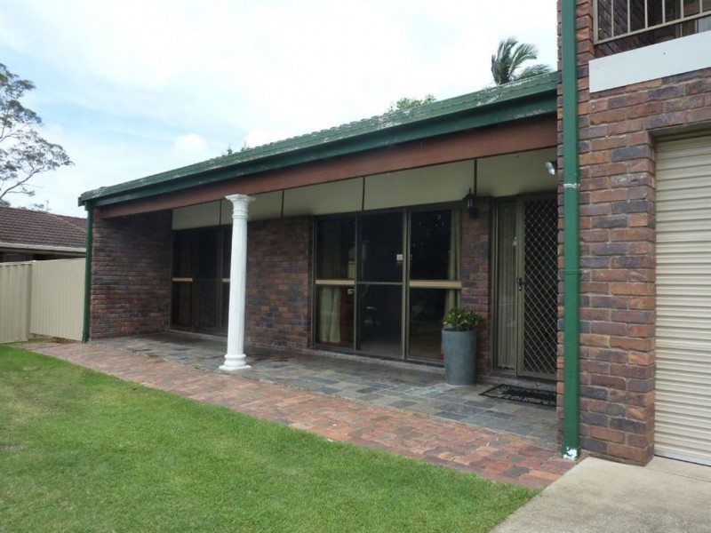 8 Belah Street, Ashmore QLD 4214