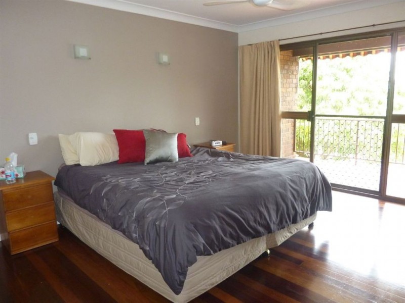 8 Belah Street, Ashmore QLD 4214