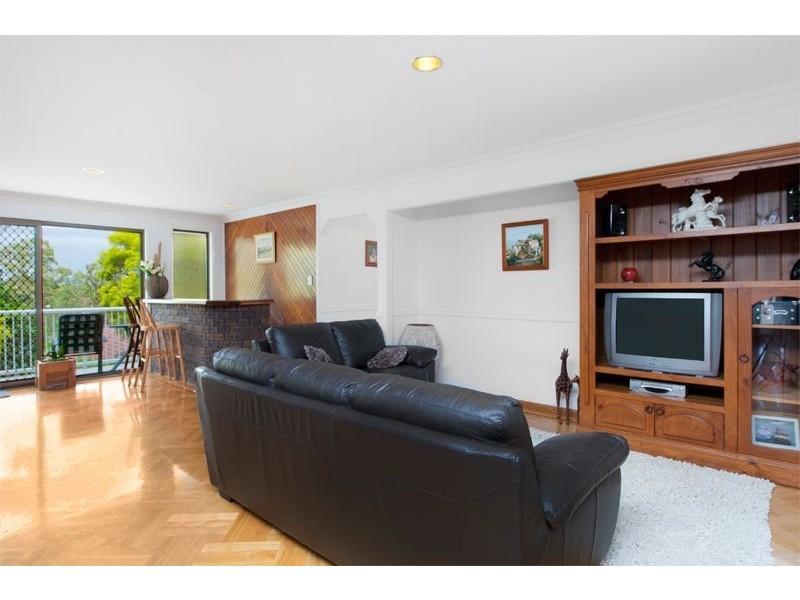 54 Kallaroo Crescent, Ashmore QLD 4214