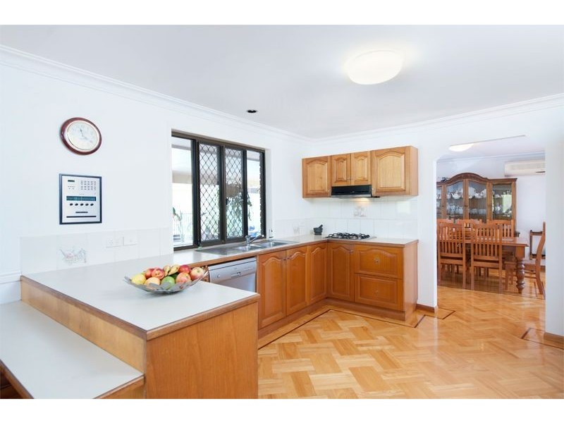 54 Kallaroo Crescent, Ashmore QLD 4214