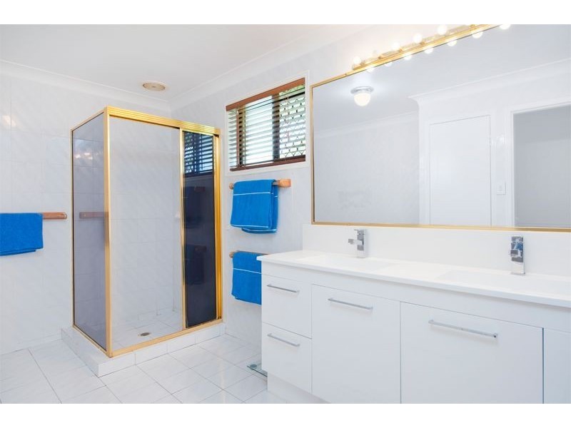 54 Kallaroo Crescent, Ashmore QLD 4214