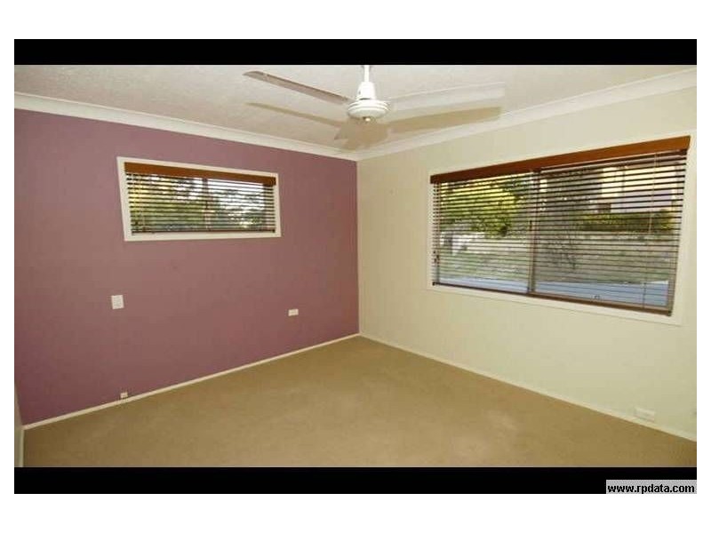 15 Kurrambee Avenue, Ashmore QLD 4214