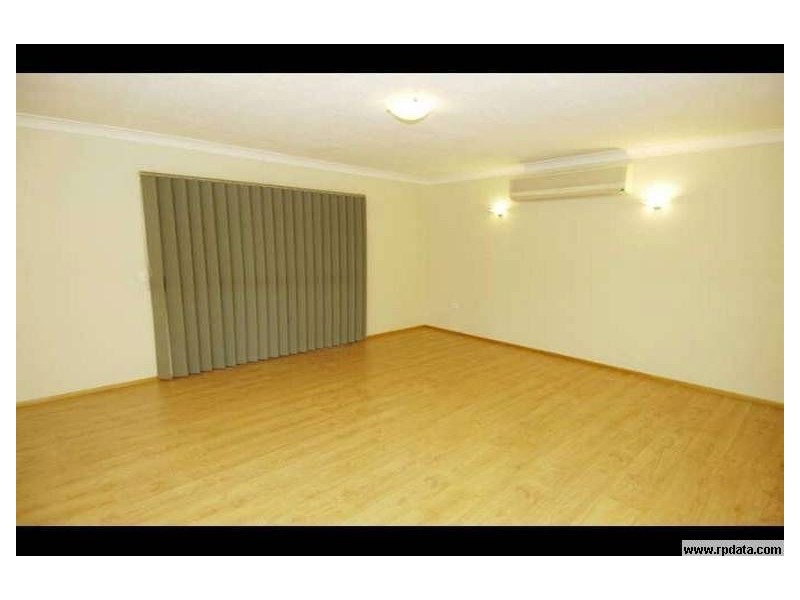 15 Kurrambee Avenue, Ashmore QLD 4214