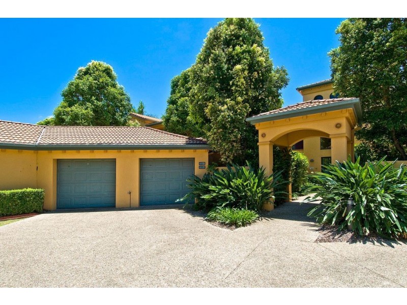 3252 Palladian Drive, Hope Island QLD 4212