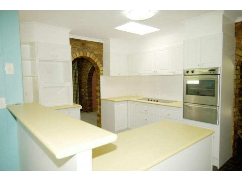 11 Rumbalara Street, Ashmore QLD 4214