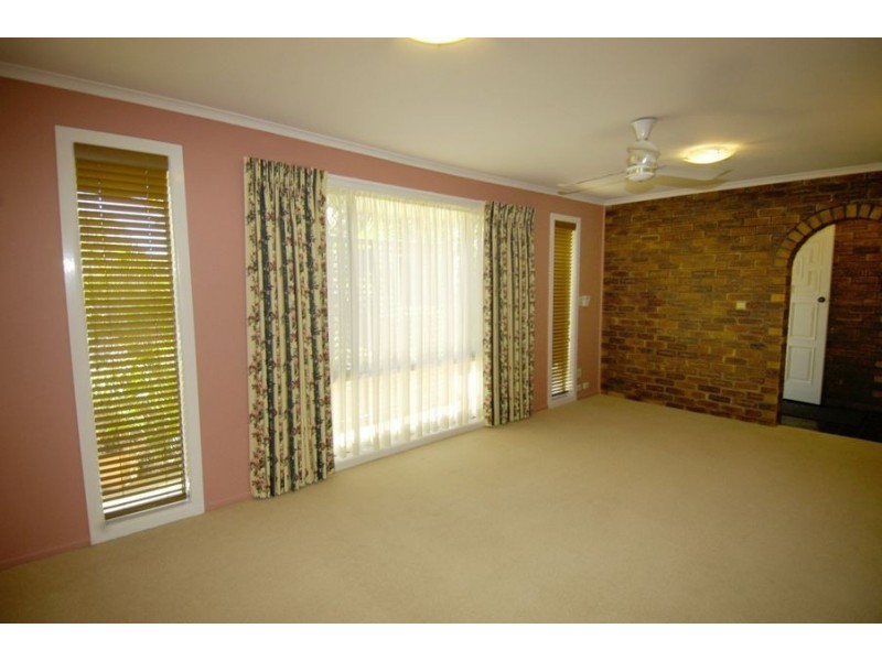 11 Rumbalara Street, Ashmore QLD 4214