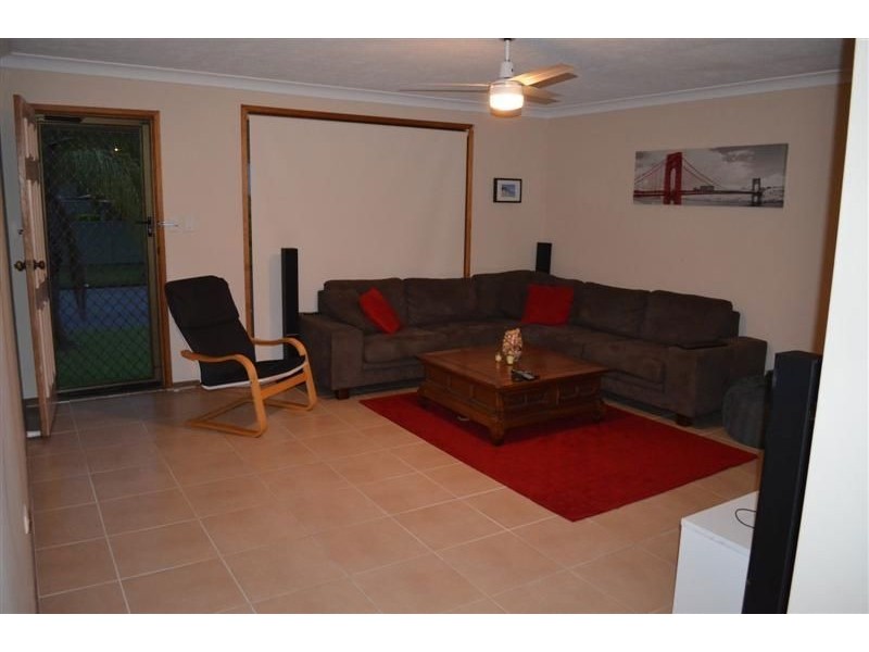 3 Boxthorn Street, Ashmore QLD 4214