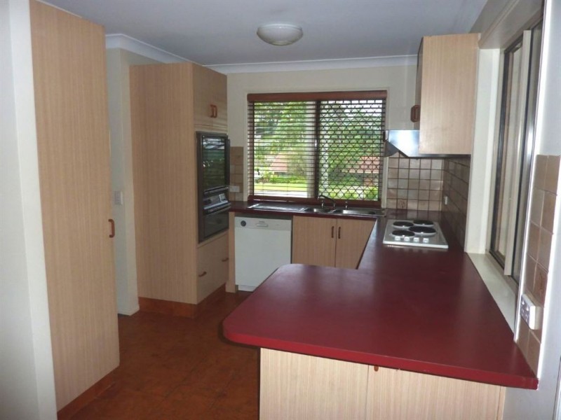 32 Moora Street, Ashmore QLD 4214