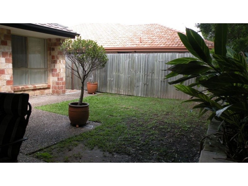 1/12 Marybeth Crescent, Molendinar QLD 4214