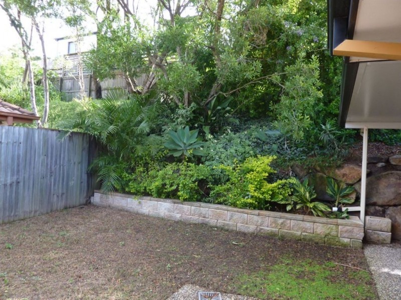 1/12 Marybeth Crescent, Molendinar QLD 4214