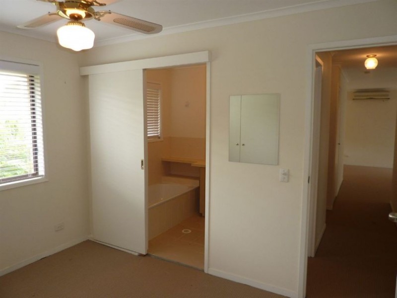 1/11 Jean Street, Labrador QLD 4215