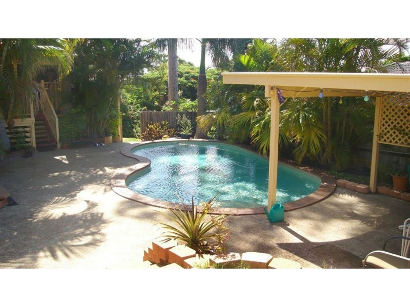 24 Kallaroo Crescent, Ashmore QLD 4214