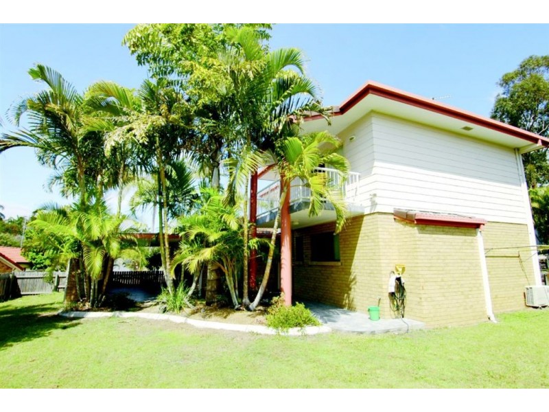 6 Paruna Place, Ashmore QLD 4214
