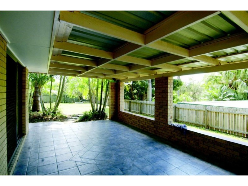 6 Paruna Place, Ashmore QLD 4214