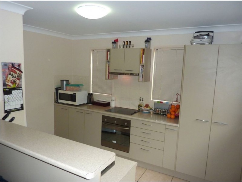 1/27 McCowan Street, Ashmore QLD 4214