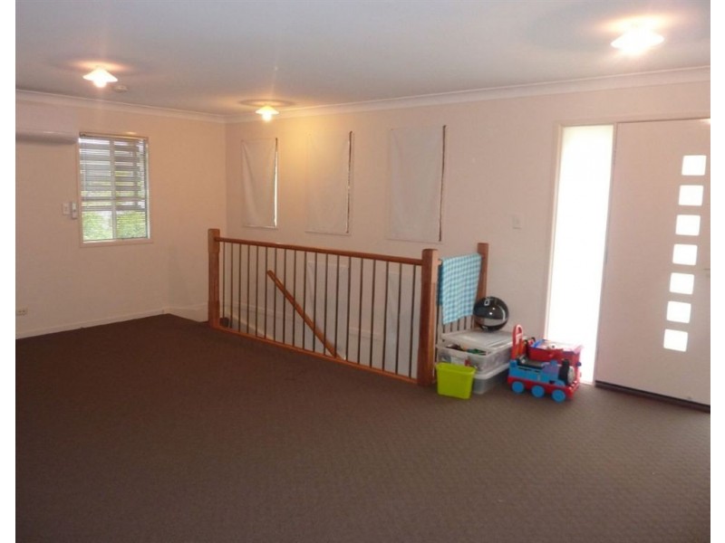 1/27 McCowan Street, Ashmore QLD 4214