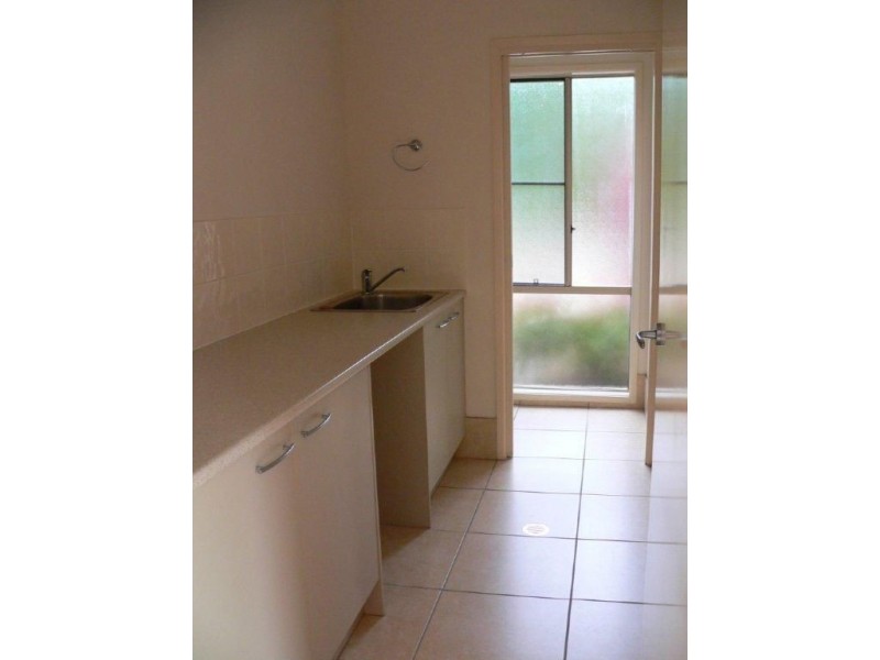 1/27 McCowan Street, Ashmore QLD 4214