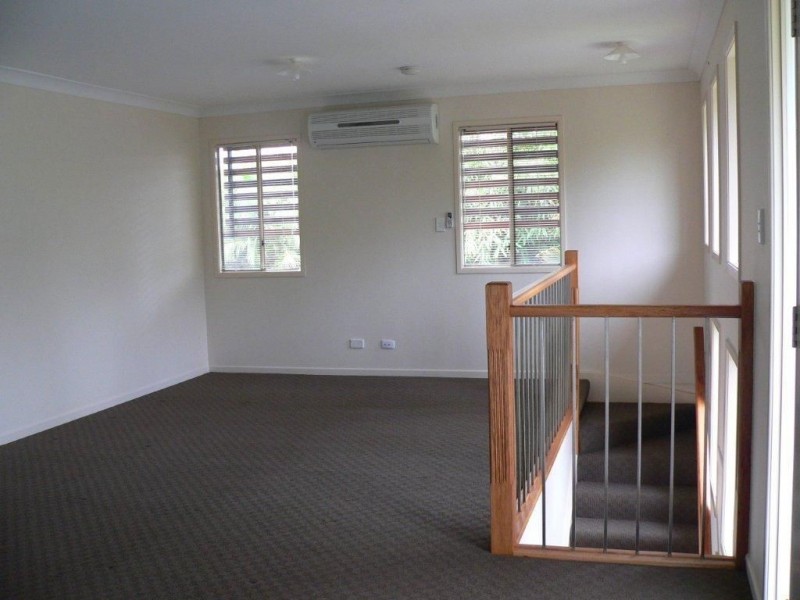 1/27 McCowan Street, Ashmore QLD 4214