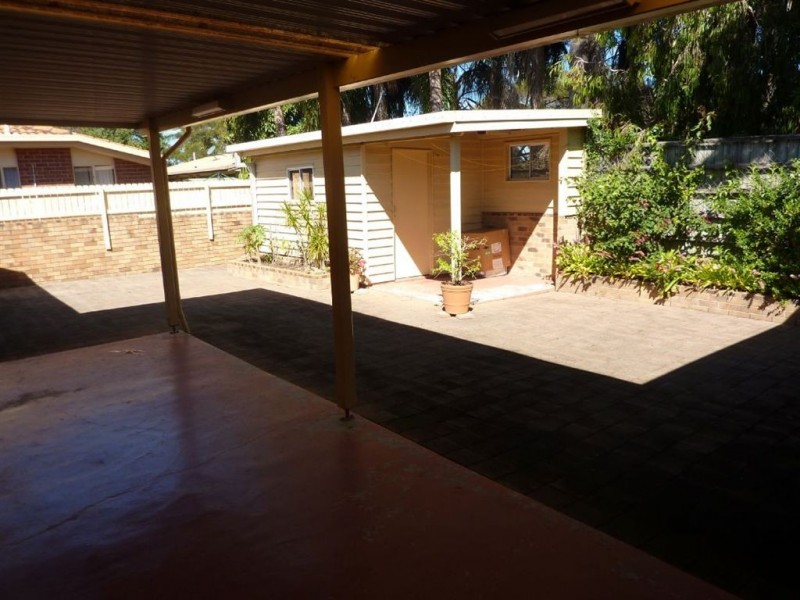 10 Heeb Street, Benowa QLD 4217