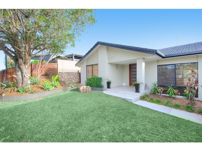 44 Pinkwood Drive, Ashmore QLD 4214