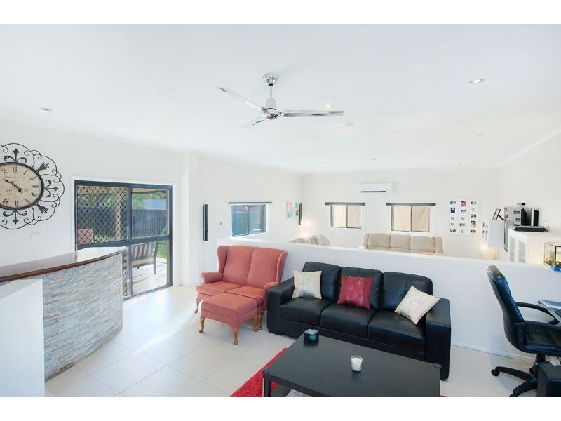 44 Pinkwood Drive, Ashmore QLD 4214