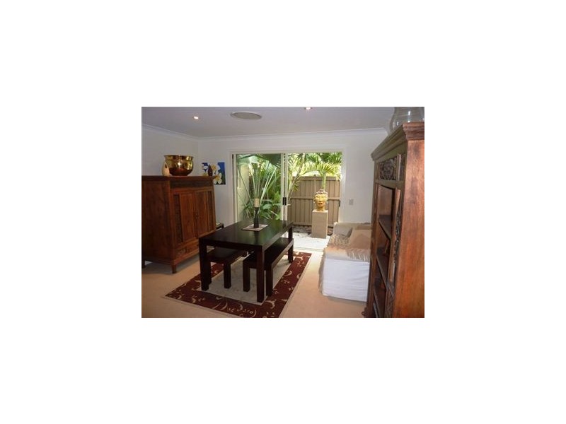 3 Abby Crescent, Ashmore QLD 4214