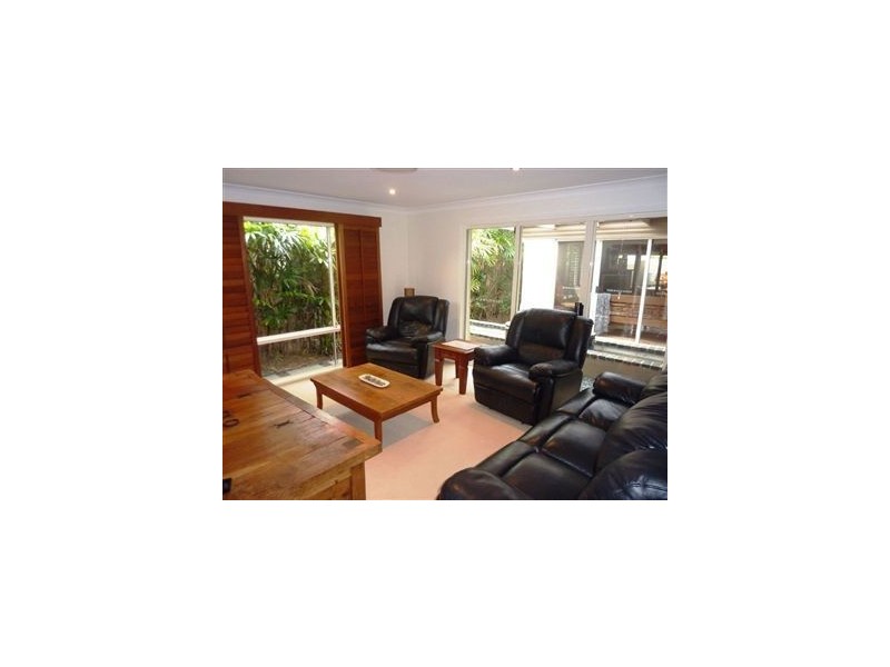 3 Abby Crescent, Ashmore QLD 4214